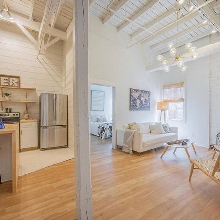 Darlin' Downtown Dawghouse Appartement Athens Buitenkant foto