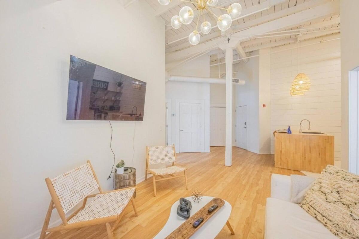 Darlin' Downtown Dawghouse Appartement Athens Buitenkant foto