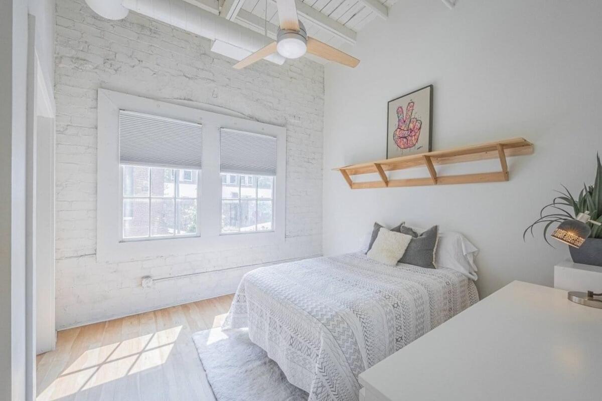 Darlin' Downtown Dawghouse Appartement Athens Buitenkant foto